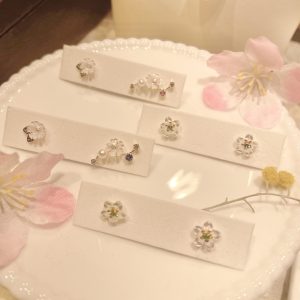 海の花*✲゜* K10YG アクアマリンのフラワーピアス-